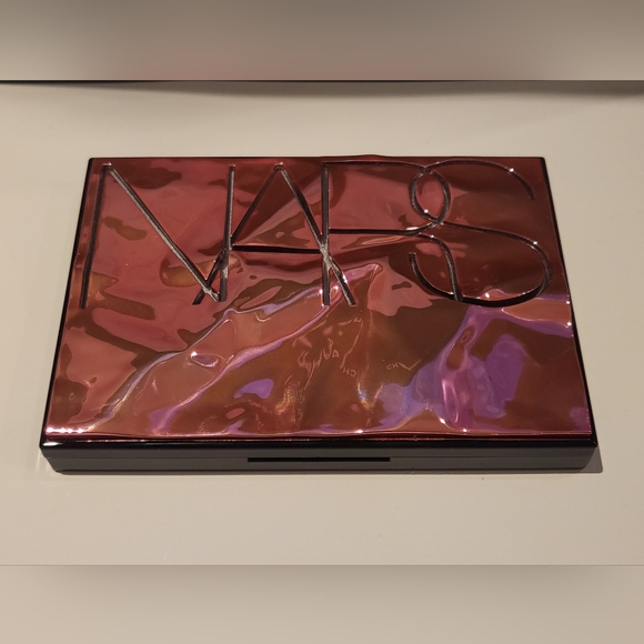 NARS Overlust Cheek Palette - Picture 2 of 4